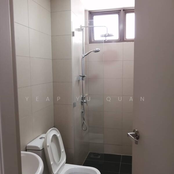 Condominium for Rent at Skycube - Yeap Yu Quan - Bathroom - PropertyGuru.com.my