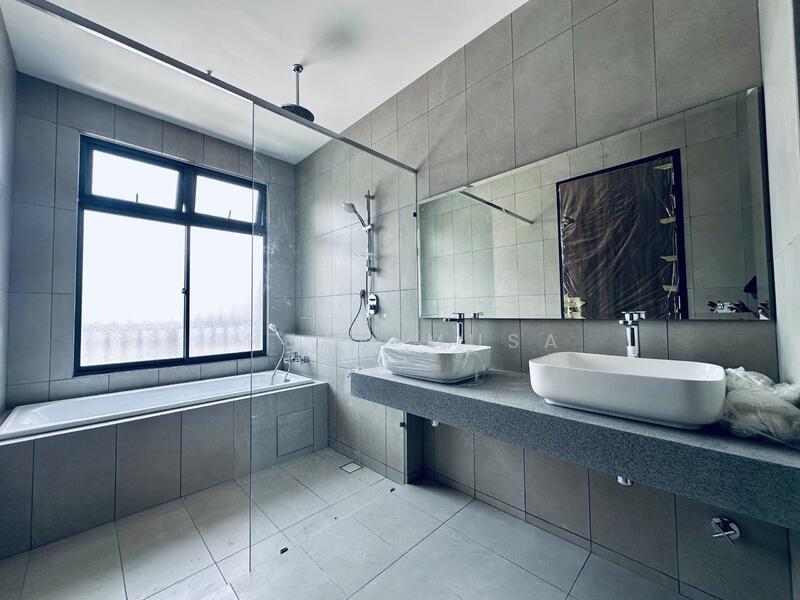 Rumah Berkembar untuk Dijual di Elmina (Shah Alam) - Intan Musa - Bathroom - PropertyGuru.com.my