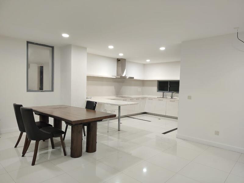 Service Residence for Rent at Gateway Kiaramas Residences - Ping Shin - Kitchen - PropertyGuru.com.my