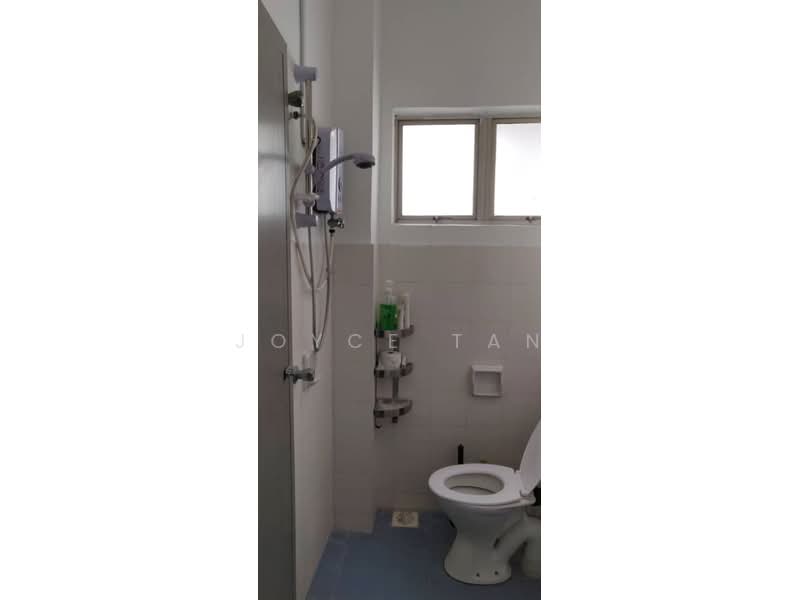 Terraced House for Sale in Seri Kembangan (Selangor) - Joyce Tan - Bathroom - PropertyGuru.com.my