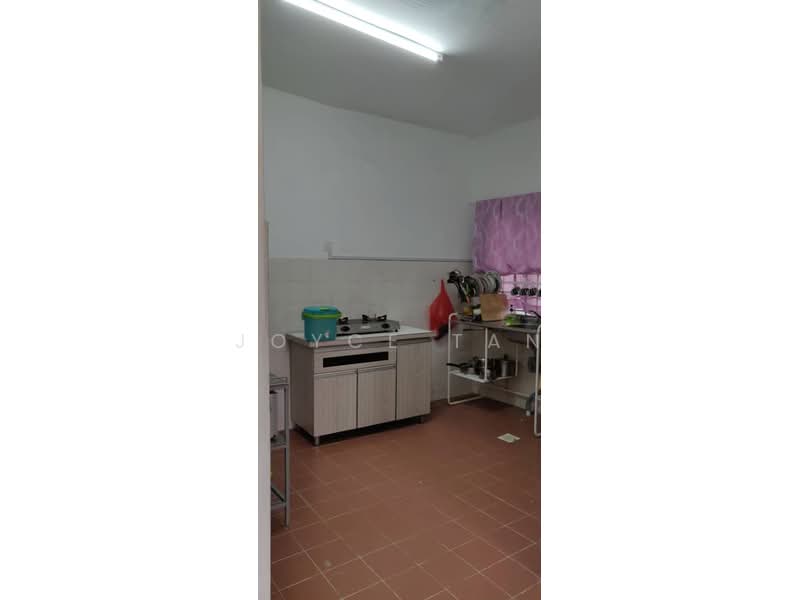Terraced House for Sale in Seri Kembangan (Selangor) - Joyce Tan - Kitchen - PropertyGuru.com.my