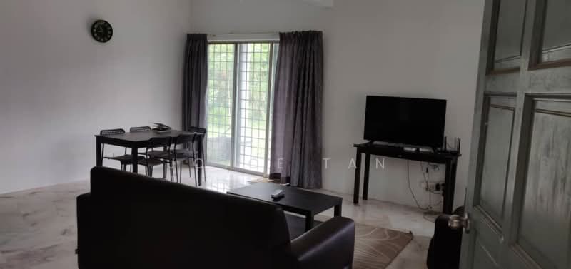 Terraced House for Sale in Seri Kembangan (Selangor) - Joyce Tan - Living Room - PropertyGuru.com.my