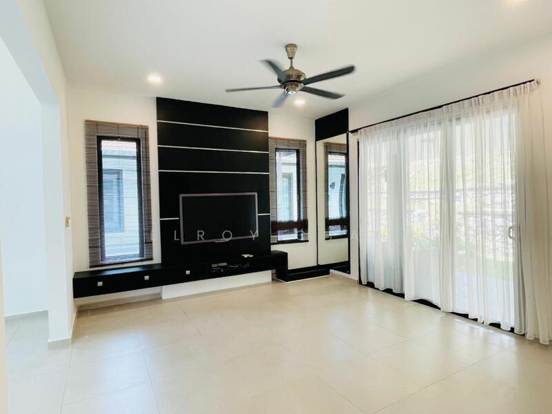 Rumah Banglo untuk Dijual di Ledang Heights (Iskandar Puteri (Nusajaya)) - Elroy Chan - Living Room - PropertyGuru.com.my