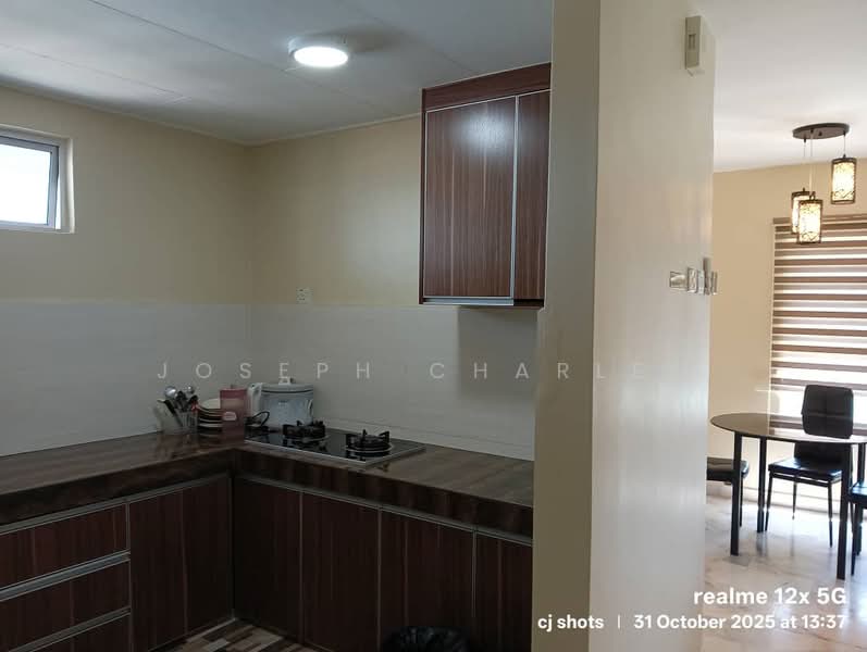 Kondominium untuk Dijual di Bay View Villas - Joseph Charles - Kitchen - PropertyGuru.com.my