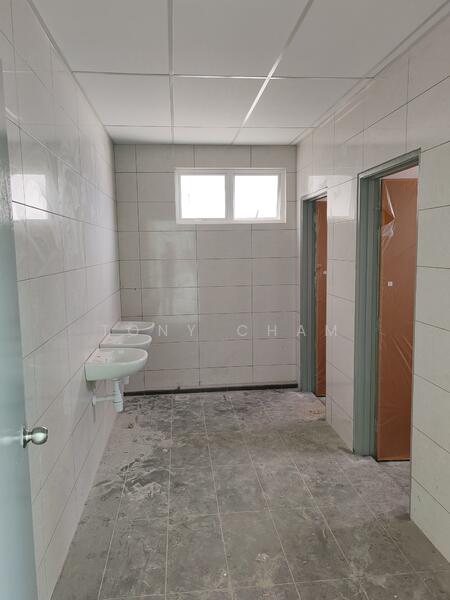 Semi-D Factory for Rent in Meru (Klang) - Tony Cham - Bathroom - PropertyGuru.com.my