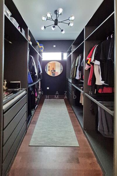 For Sale - The Eighth, Elmina Green