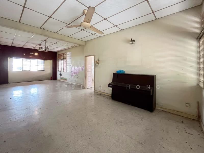 Rumah Banglo untuk Disewa di Pulau Pinang (Jelutong) - Shawn Hong - Living Room - PropertyGuru.com.my