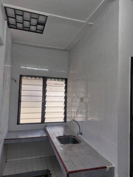 Flat for Sale at Taman Kinrara Seksyen 1 - Michael Choong - Kitchen - PropertyGuru.com.my