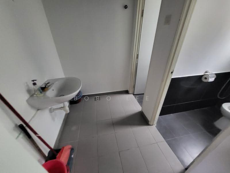 Shop / Office for Rent in Sri Petaling (Kuala Lumpur) - Bobo Lee - Bathroom - PropertyGuru.com.my