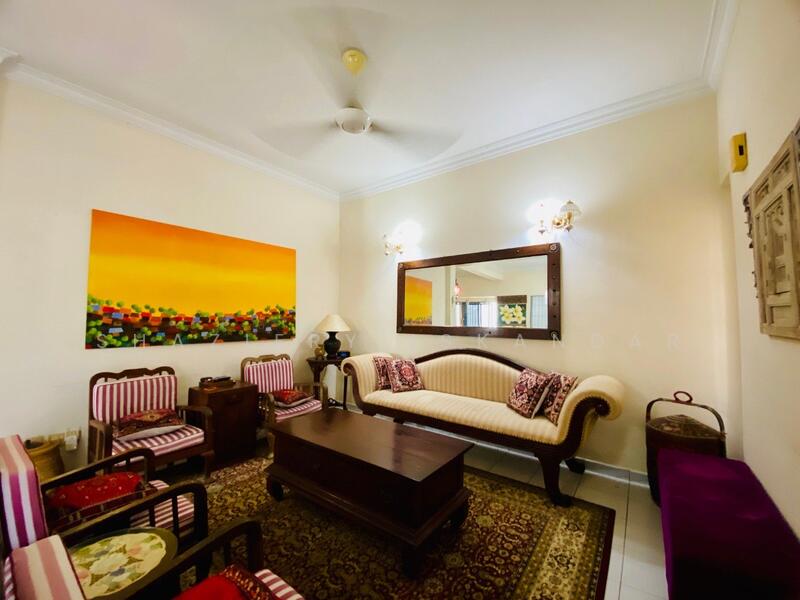Rumah Teres 2 Tingkat untuk Dijual di Taman Setiawangsa (Setiawangsa) - Shaziery Iskandar - Living Room - PropertyGuru.com.my