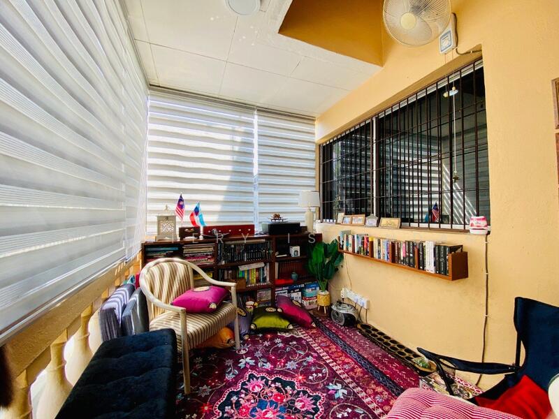 Rumah Teres 2 Tingkat untuk Dijual di Taman Setiawangsa (Setiawangsa) - Shaziery Iskandar - Balcony - PropertyGuru.com.my