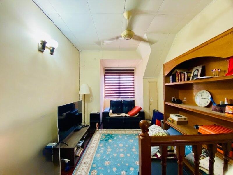 Rumah Teres 2 Tingkat untuk Dijual di Taman Setiawangsa (Setiawangsa) - Shaziery Iskandar - Living Room - PropertyGuru.com.my