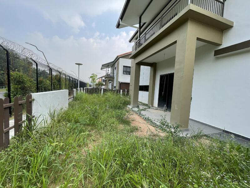2-storey Terraced House for Sale in Sepang (Selangor) - Dinie Akmal - Exterior - PropertyGuru.com.my