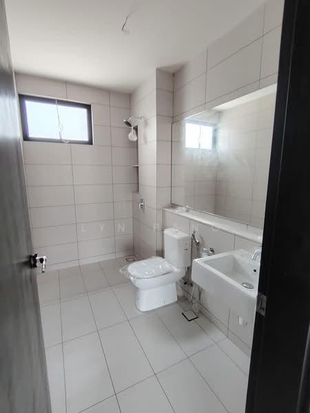 3-storey Terraced House for Sale in Masai (Johor) - Lyn Pang - Bathroom - PropertyGuru.com.my