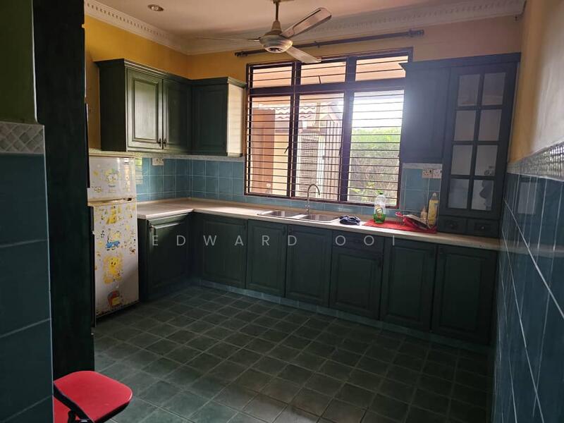 2-storey Terraced House for Sale in Ukay Bistari (Ulu Kelang) - Edward Ooi - Kitchen - PropertyGuru.com.my