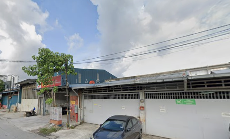 Untuk Dijual - Batu Caves 1.5 Storey Factory For Sale