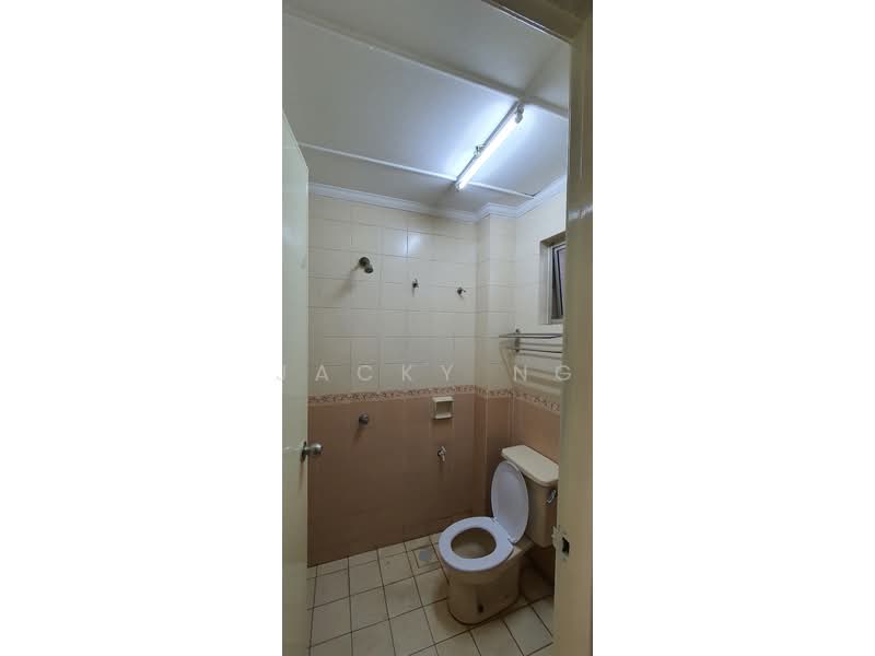 Terraced House for Sale in Bukit Rahman Putra (Sungai Buloh) - Jacky Ng - Bathroom - PropertyGuru.com.my