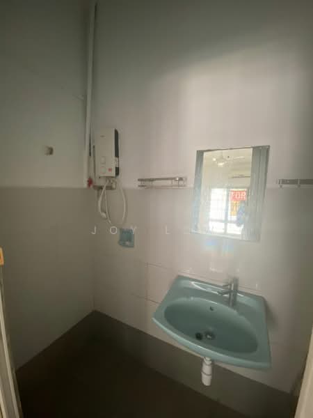 1-storey Terraced House for Sale in Taman Medan (Petaling Jaya) - Joy Low - Bathroom - PropertyGuru.com.my