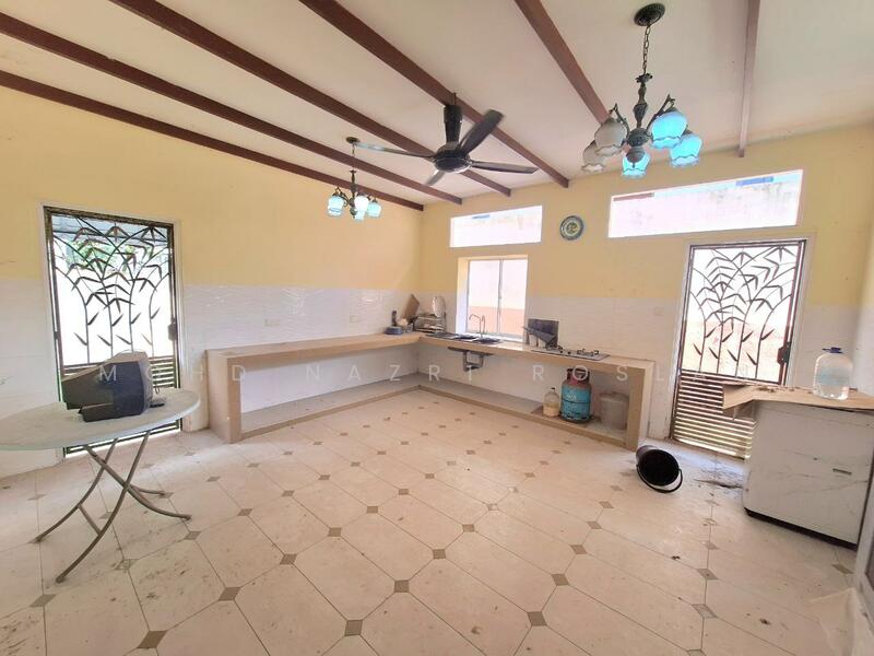 Rumah Banglo untuk Dijual di Bandar Seri Putra (Bangi) - Mohd Nazri Roslan - Kitchen - PropertyGuru.com.my