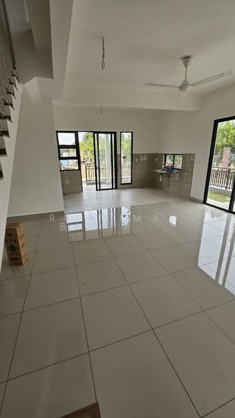 Rumah Teres untuk Disewa di Sungai Buloh (Selangor) - Rodzimah Binti Mohd Rodzi - Living Room - PropertyGuru.com.my