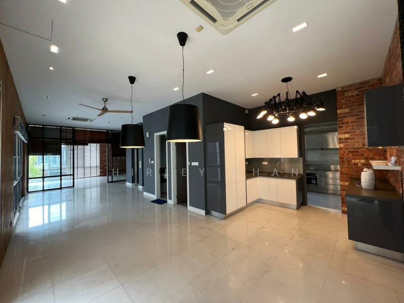 Bungalow for Sale in Sunway Damansara (Kota Damansara) - Shirley Chan - Living Room - PropertyGuru.com.my