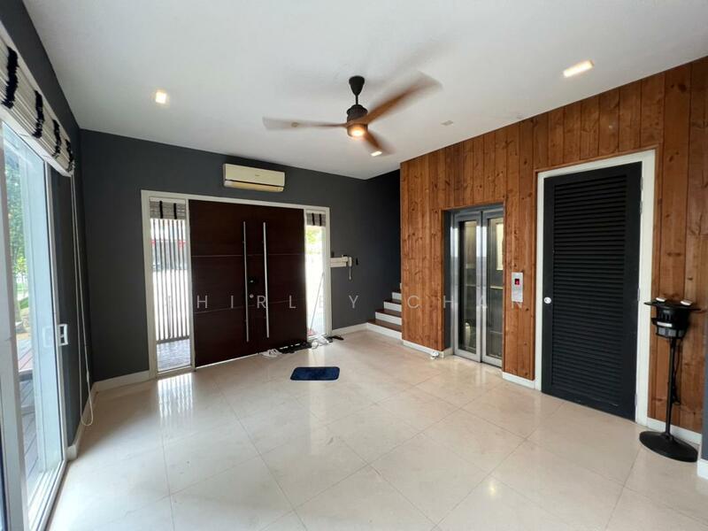 Bungalow for Sale in Sunway Damansara (Kota Damansara) - Shirley Chan - Entrance - PropertyGuru.com.my