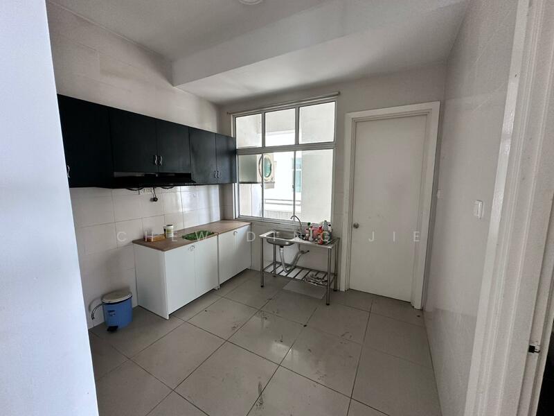 Service Residence for Sale at Subang Olives Residence - Chew Ding Jie - Kitchen - PropertyGuru.com.my