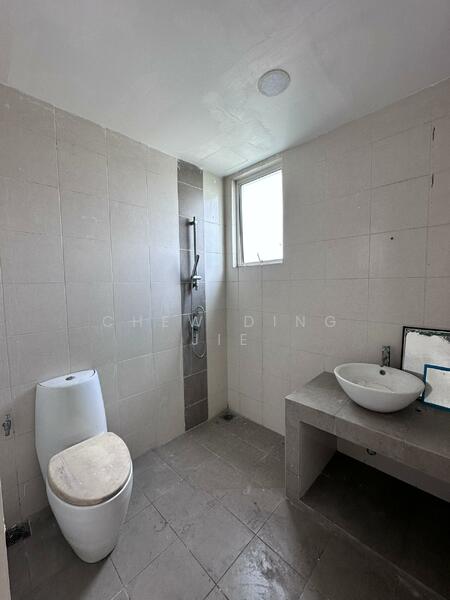 Service Residence for Sale at Subang Olives Residence - Chew Ding Jie - Bathroom - PropertyGuru.com.my