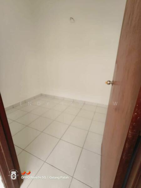 2-storey Terraced House for Sale in Nusantara Prima (Gelang Patah) - Endy Law Law - Interior - PropertyGuru.com.my