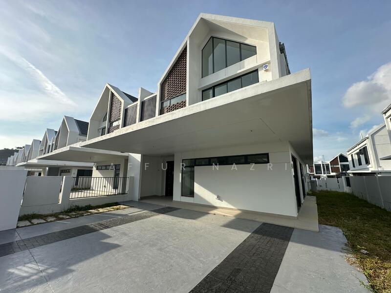 Rumah Berkembar untuk Dijual di Elmina (Shah Alam) - Zaffur Nazri - Exterior - PropertyGuru.com.my