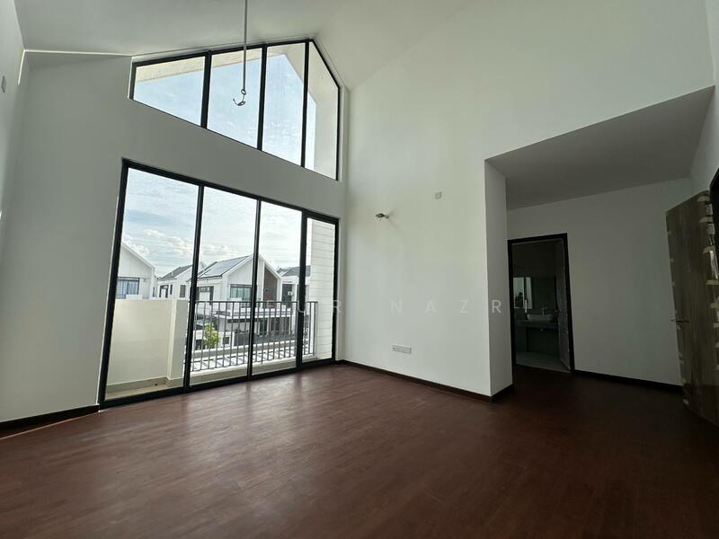 Rumah Berkembar untuk Dijual di Elmina (Shah Alam) - Zaffur Nazri - Living Room - PropertyGuru.com.my