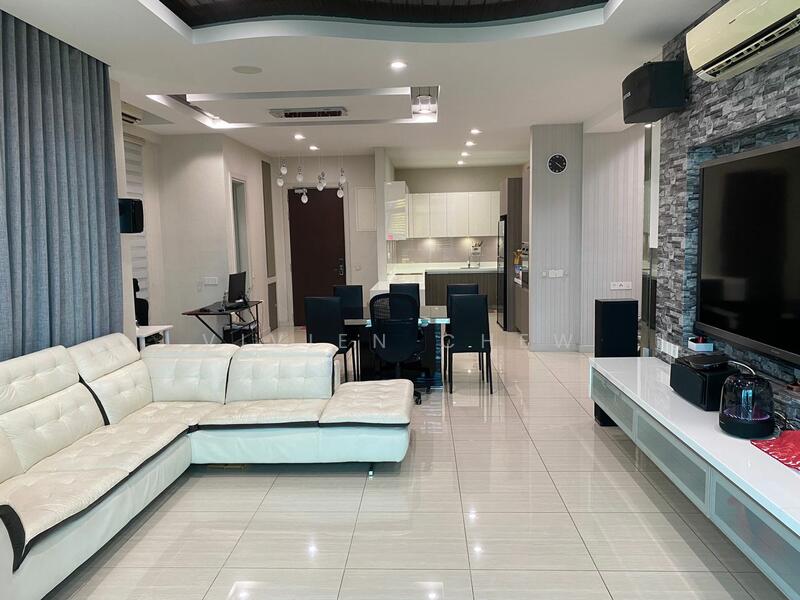 Condominium for Sale at The LIGHT COLLECTION II - Vivien Chew - Living Room - PropertyGuru.com.my