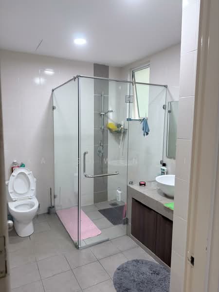 Service Residence for Sale at Subang Olives Residence - Kai Shwen Lai - Bathroom - PropertyGuru.com.my
