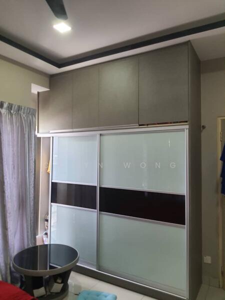 Built-In Full Height Wardrobe