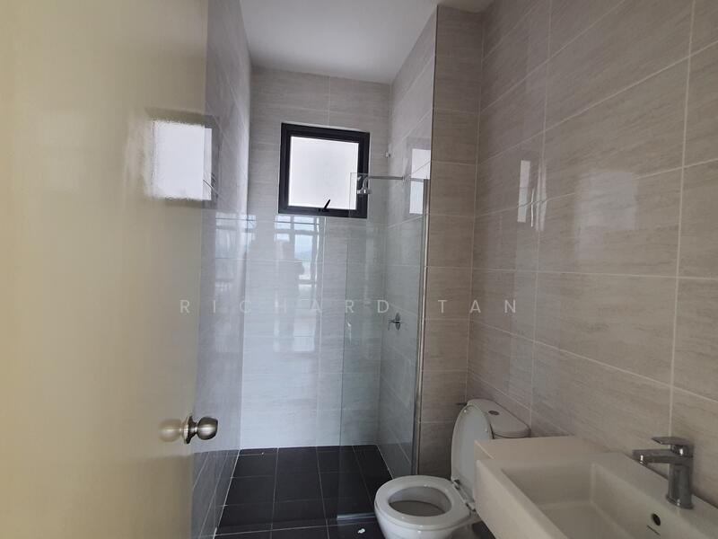 En Suite Bathroom of Bedroom 2