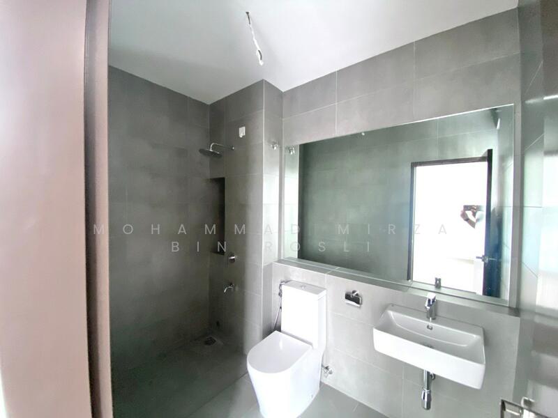 2-storey Terraced House for Sale in Sepang (Selangor) - Mohammad Mirza Bin Rosli - Bathroom - PropertyGuru.com.my
