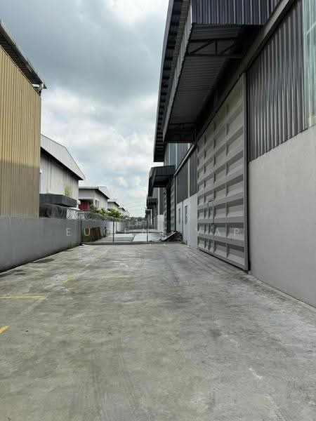 Semi-D Factory for Sale in Taman Perindustrian Meru (Kapar) - Eugene Yap - PropertyGuru.com.my