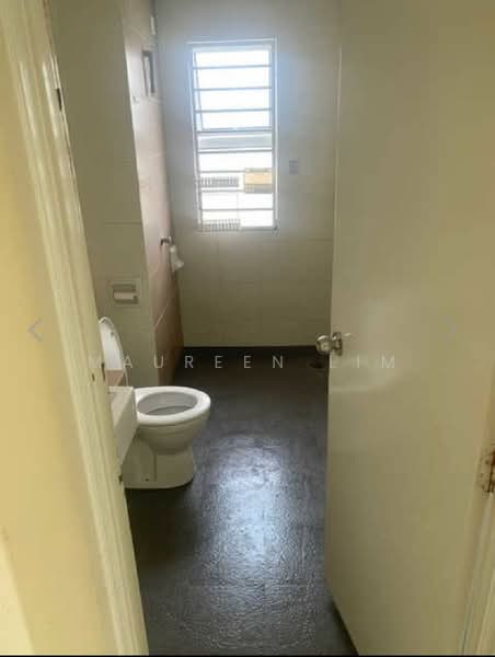 Condominium for Sale at The iResidence - Maureen Lim - Bathroom - PropertyGuru.com.my