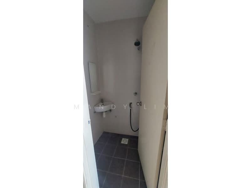 Condominium for Sale at Serin Residency - Mandy Lim - Bathroom - PropertyGuru.com.my