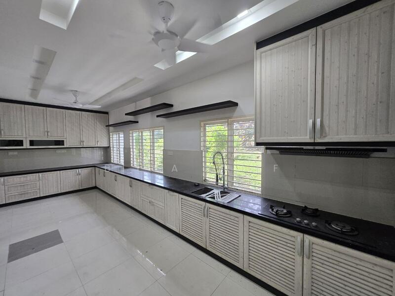 Untuk Dijual - Perdana Lakeview East