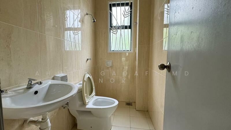 Rumah Banglo untuk Dijual di Anjung Melati (Gombak) - Ahmad Gadafi Md Nor - Bathroom - PropertyGuru.com.my