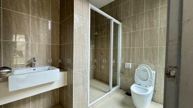 Rumah Banglo untuk Dijual di Anjung Melati (Gombak) - Ahmad Gadafi Md Nor - Bathroom - PropertyGuru.com.my