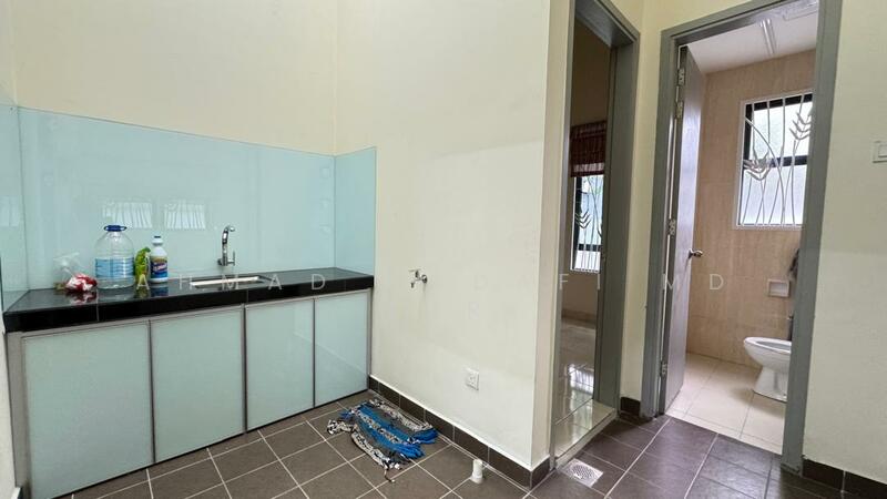 Rumah Banglo untuk Dijual di Anjung Melati (Gombak) - Ahmad Gadafi Md Nor - Kitchen - PropertyGuru.com.my
