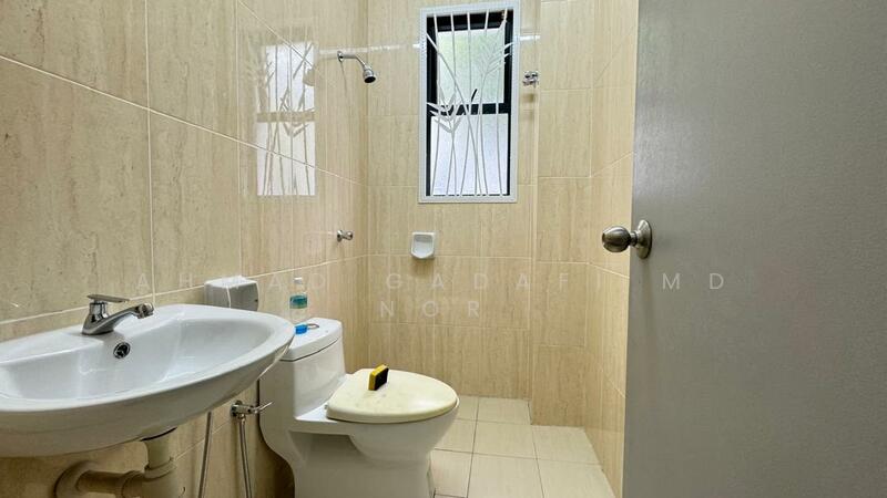 Rumah Banglo untuk Dijual di Anjung Melati (Gombak) - Ahmad Gadafi Md Nor - Bathroom - PropertyGuru.com.my