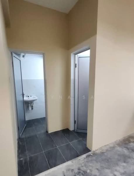 Shop for Rent in Johor Bahru (Johor) - Reeyna Sam - Interior - PropertyGuru.com.my