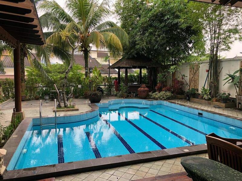 Rumah Banglo untuk Dijual di Taman Melawati (Ulu Kelang) - Cik Maya Abdul - Pool - PropertyGuru.com.my