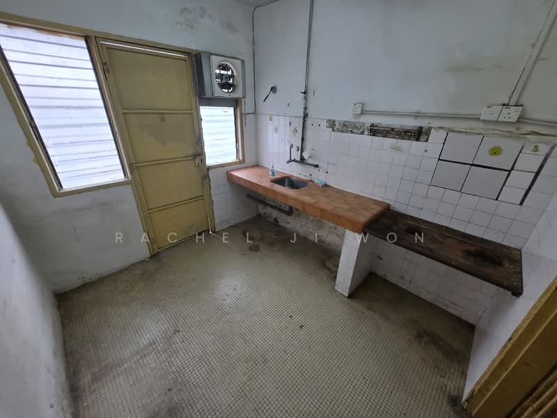 1-storey Terraced House for Sale in Taman Taynton View (Cheras) - Rachel Ji Won - Kitchen - PropertyGuru.com.my