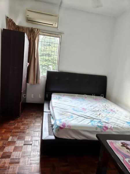 Pangsapuri untuk Dijual di Kuchai Entrepreneurs Park Apartment - Celine Kong - Bedroom - PropertyGuru.com.my