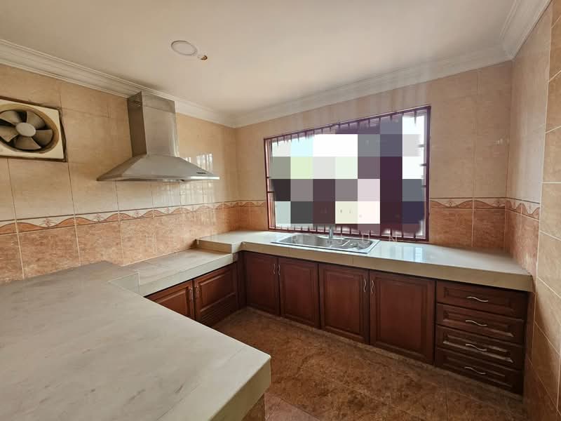 Taman Seri Taming untuk Untuk Disewa - RM 2,800 /bulan, Mac 2026 - Kitchen - PropertyGuru.com.my