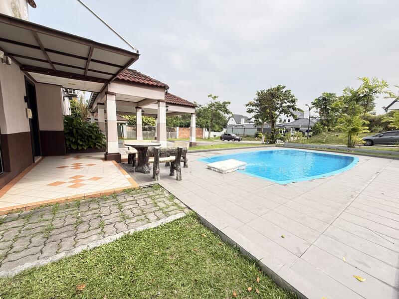 Bungalow House for Sale in Alor Gajah (Melaka) - William Chong - Exterior - PropertyGuru.com.my